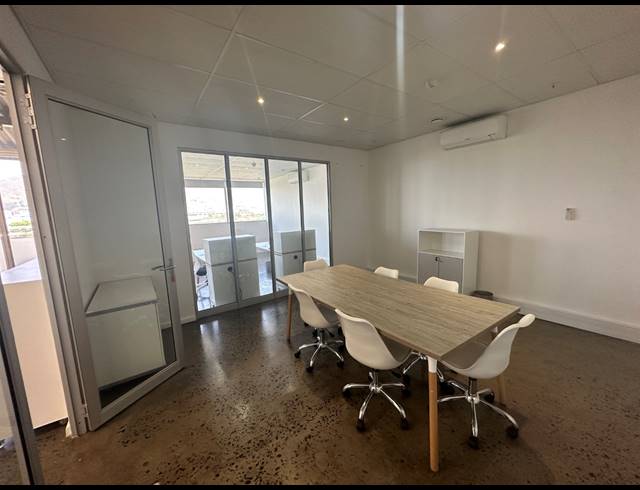 920M² OFFICE TO LET IN PAARDEN EILAND